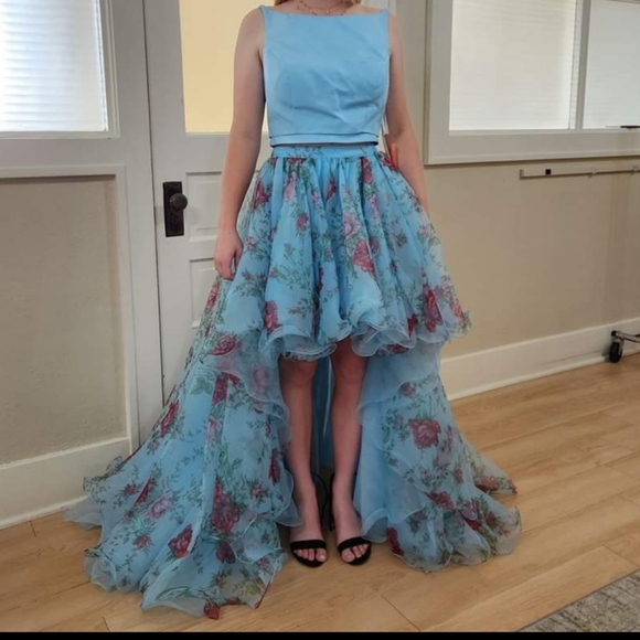 Size 10/12 light blue floral 2pc high low gown by Sherri Hill NWT - Picture 1 of 11